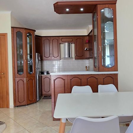 Erin Apartments Vlorë Esterno foto