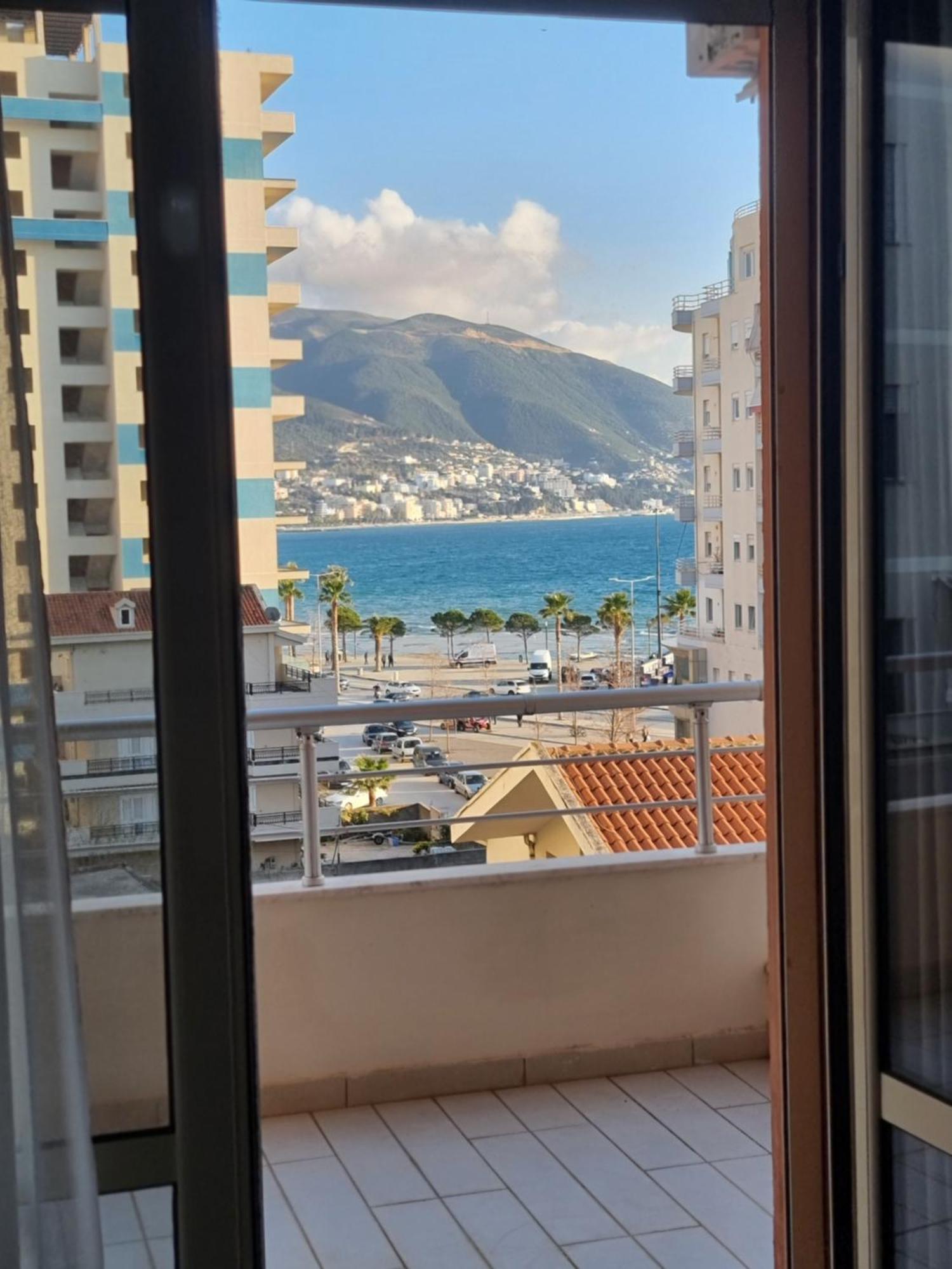 Erin Apartments Vlorë Esterno foto