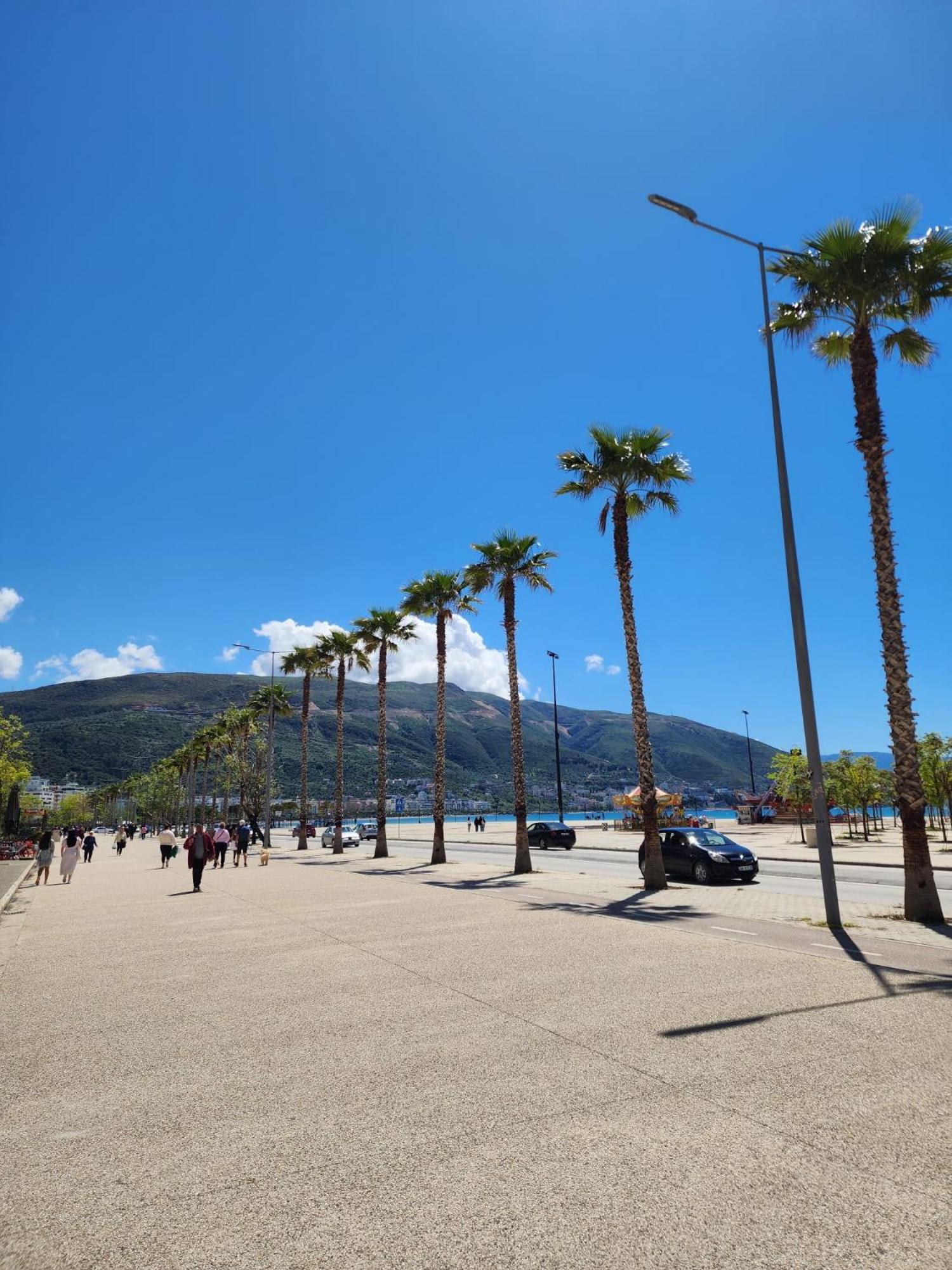 Erin Apartments Vlorë Esterno foto