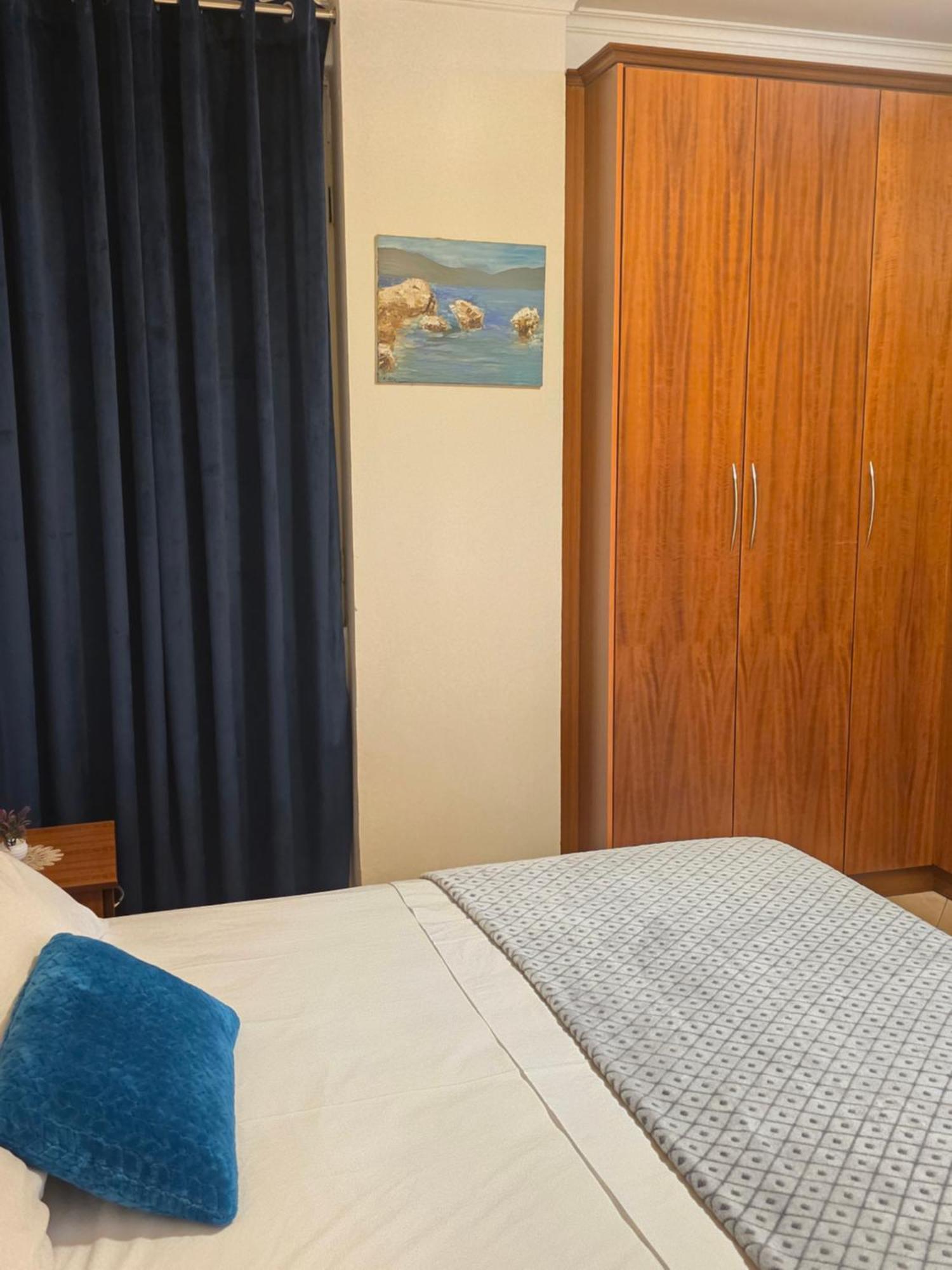 Erin Apartments Vlorë Esterno foto