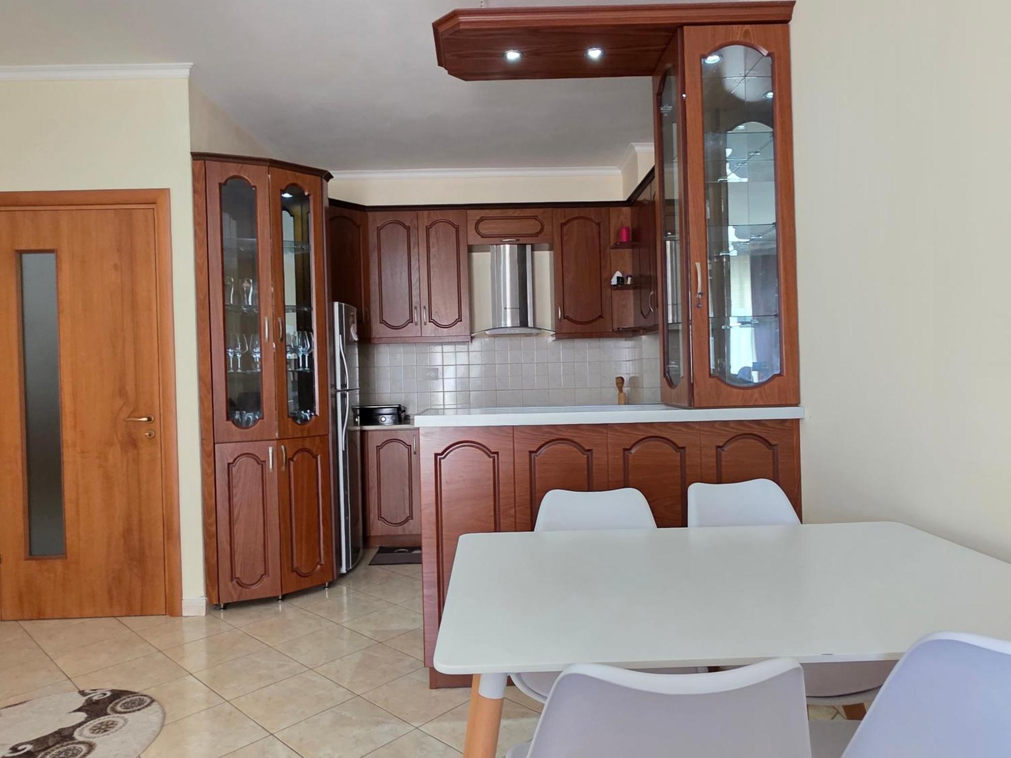 Erin Apartments Vlorë Esterno foto